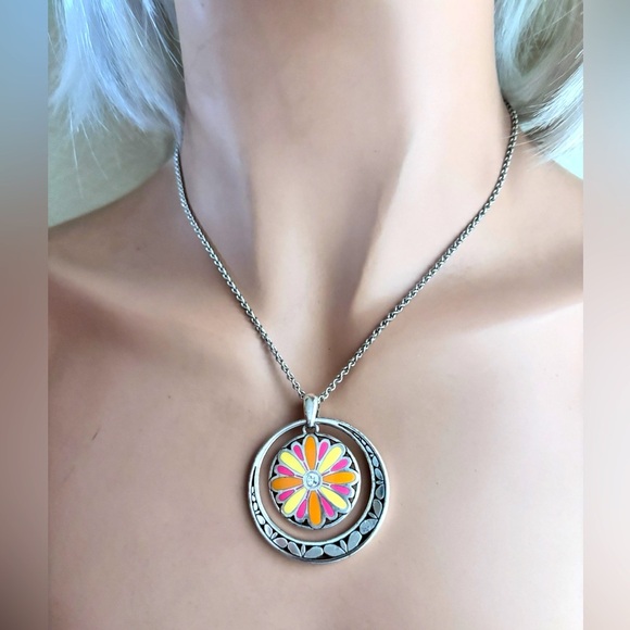 Brighton pendant with a reversible design.  Roll chain with 2 inch extension - Picture 3 of 8